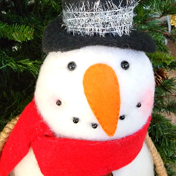 NWT Plush Snowman Christmas / Holiday Decor 7.09" x 13" - Picture 2 of 8